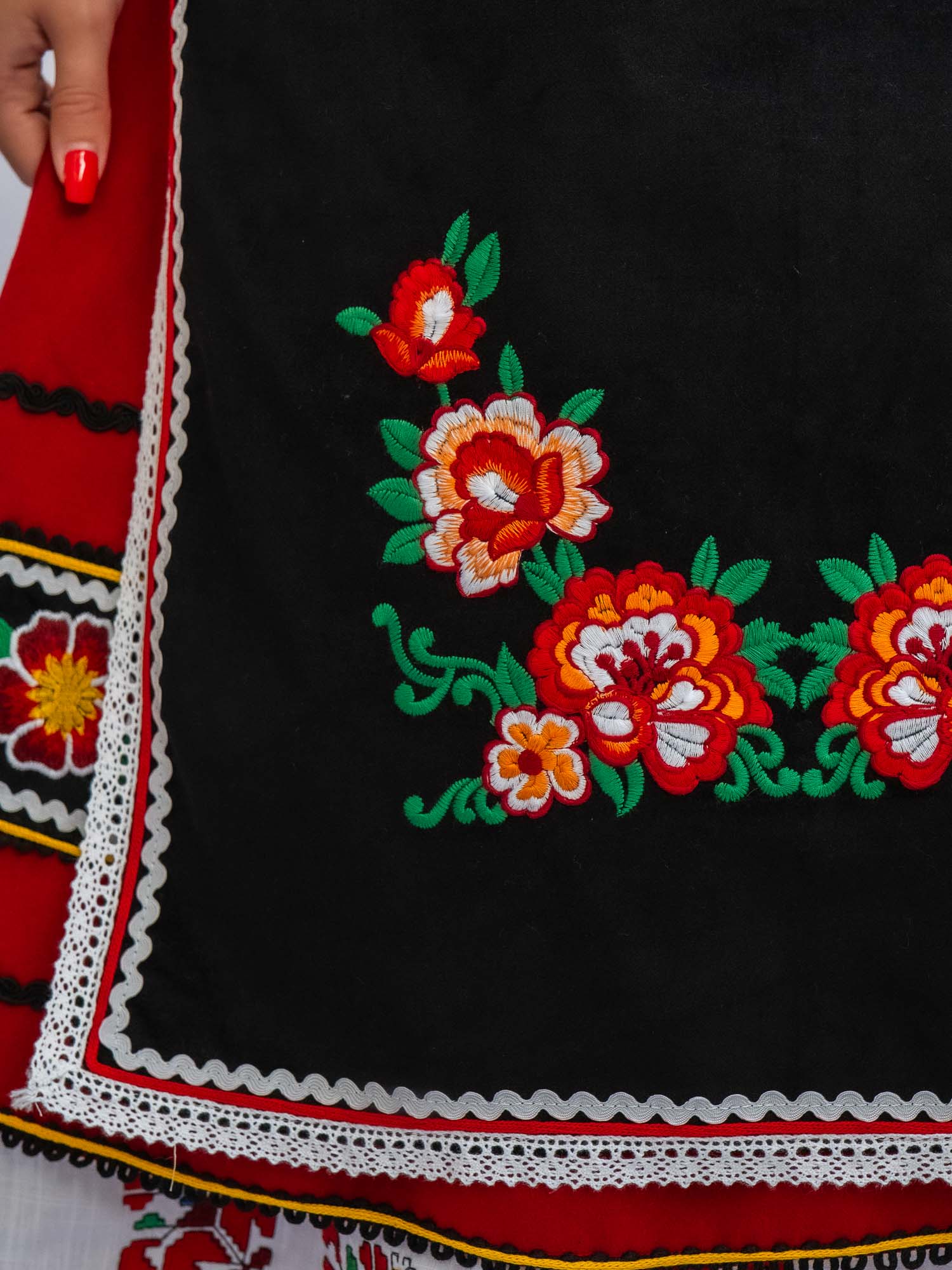 Тракийска престилка квадратна - Image 3